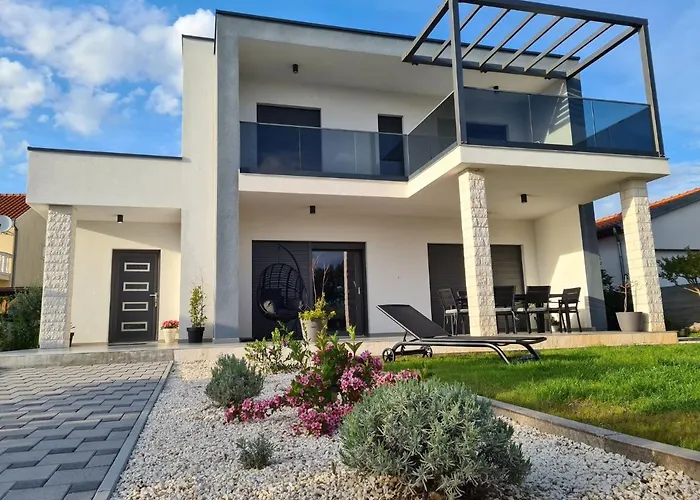 Villa Adria Near Sibenik, 90 Meters From The Sea