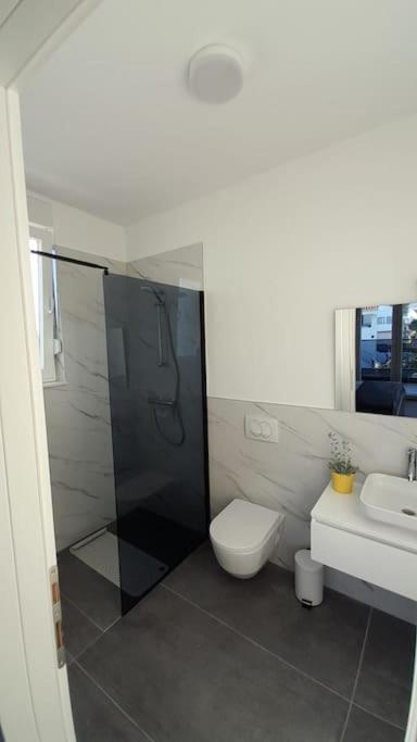 Villa Adria Near Sibenik, 90 Meters From The Sea Jadrija