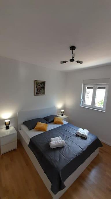 Adria Near Sibenik, 90 Meters From The Sea * Jadrija