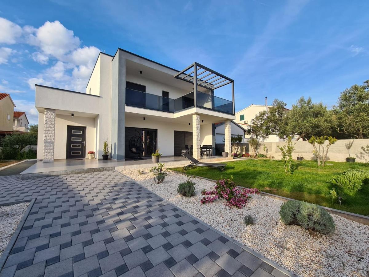 Villa Adria Near Sibenik, 90 Meters From The Sea
